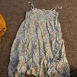Spring flower dress size large fits like medium worn once
